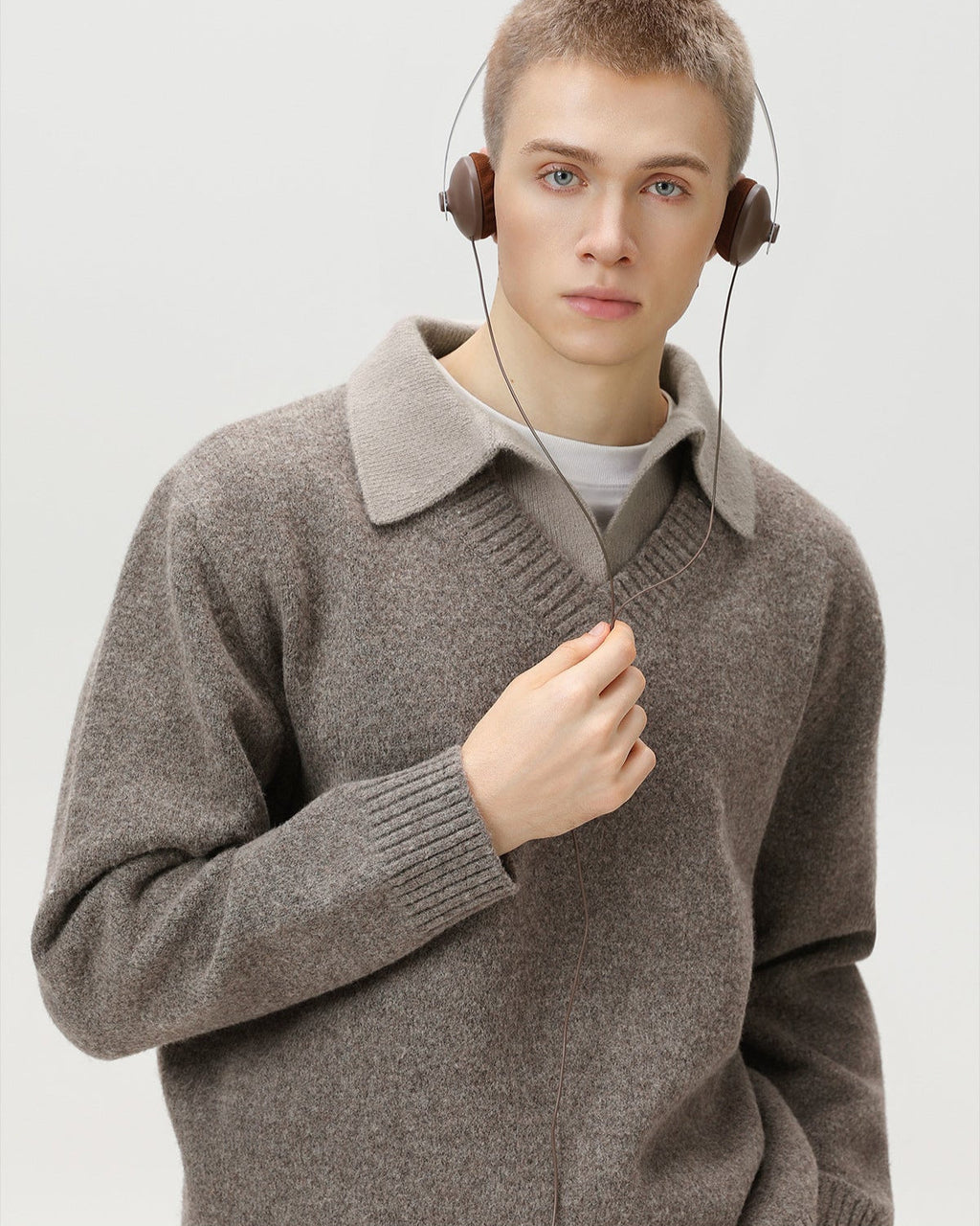 Wool Blend Collar V-Neck Knit Sweater